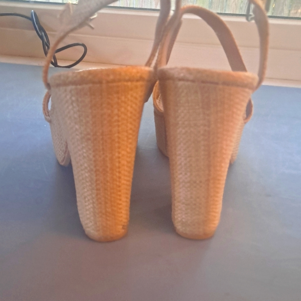 Woven platform sandals